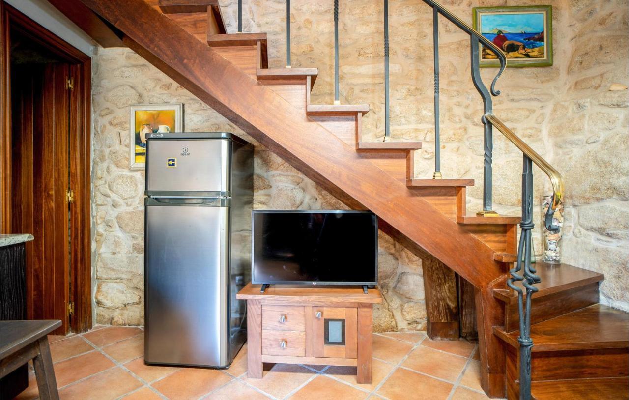 2 Bedroom Amazing Home In Muros Exterior photo